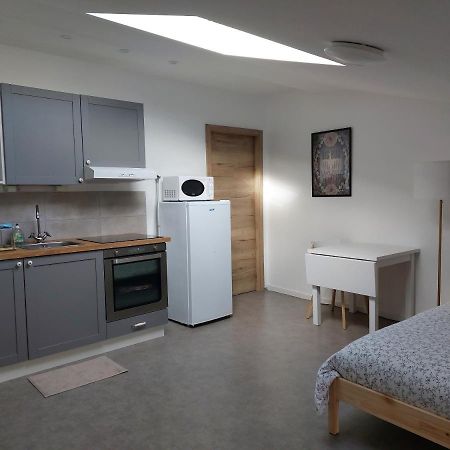 Studio Mezzanine Tout Confort Corny-sur-Moselle Bagian luar foto