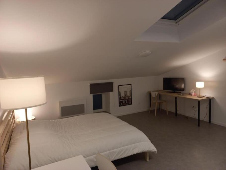 Studio Mezzanine Tout Confort Corny-sur-Moselle Bagian luar foto