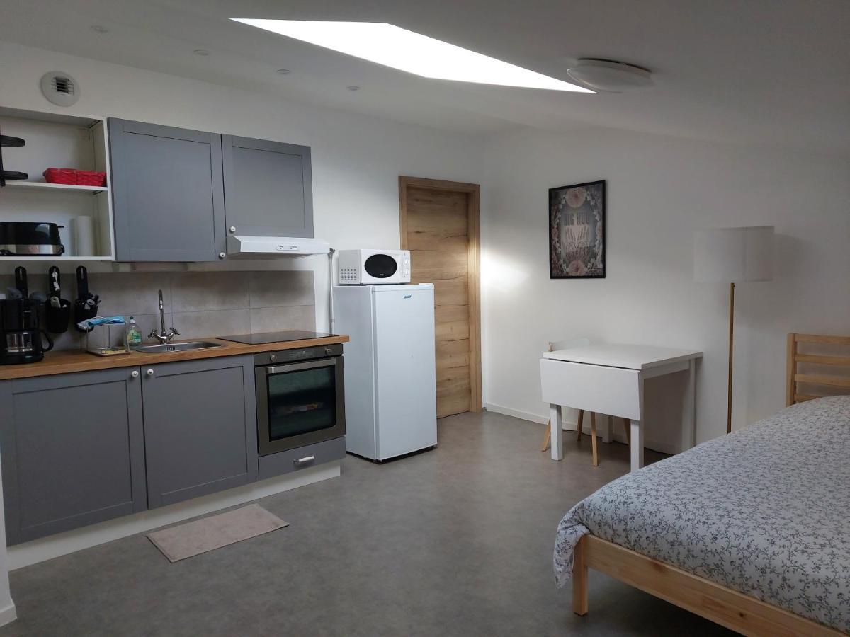 Studio Mezzanine Tout Confort Corny-sur-Moselle Bagian luar foto
